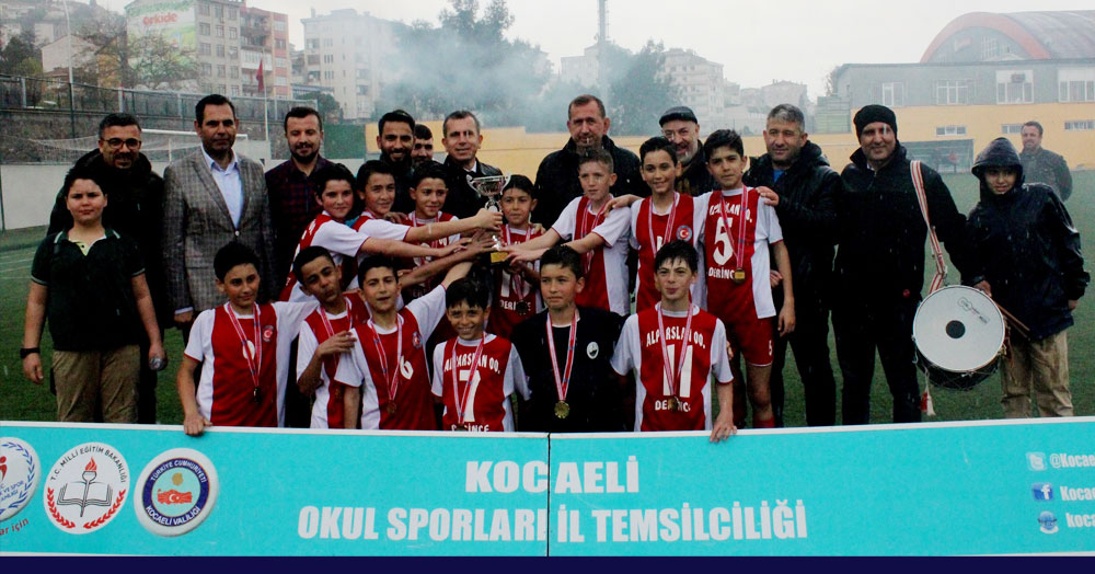 Derince Alparslan zirvede! “4-1”