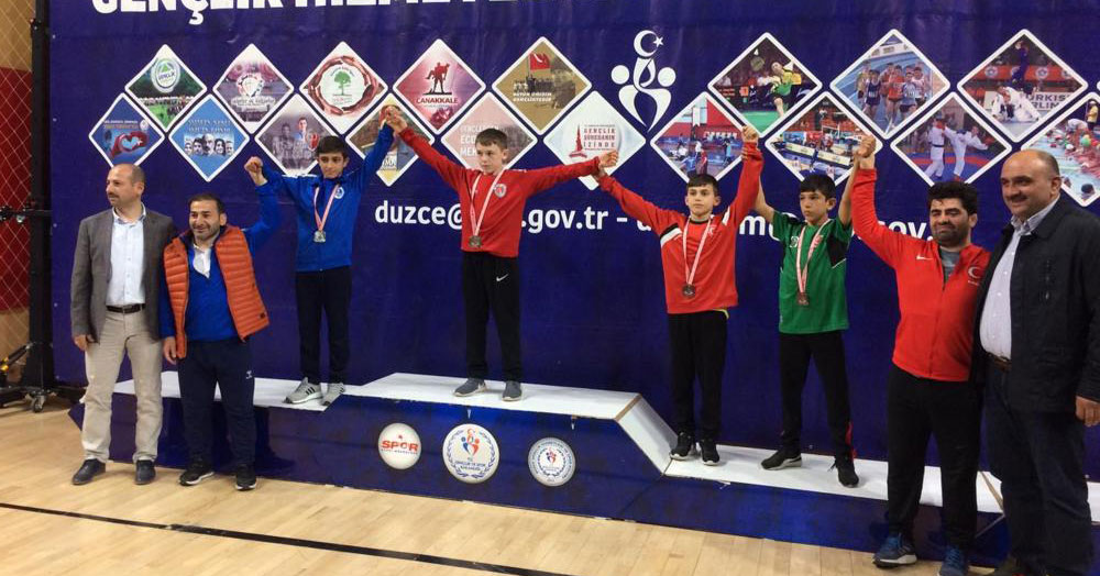 7 güreşçimiz şampiyonaya gidiyor