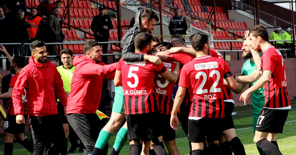 Gölcük hem kendi ipini hem de Buca'nın ipini tutuyor!