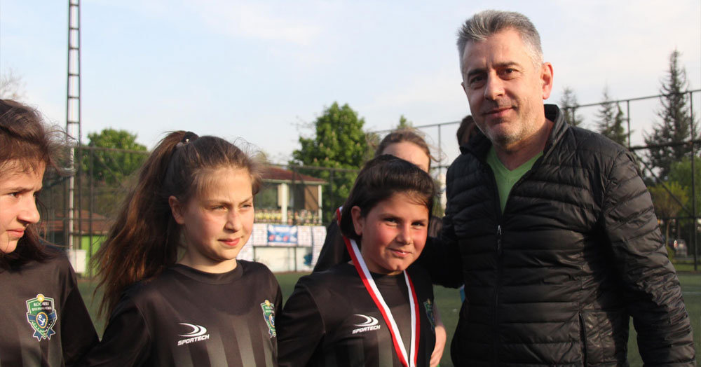 İlyas Çakır: Demek ki biz başka bir şey izliyormuşuz 