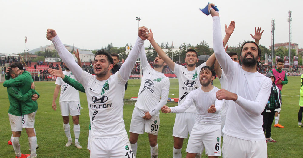 Her şeyin farkındalar!