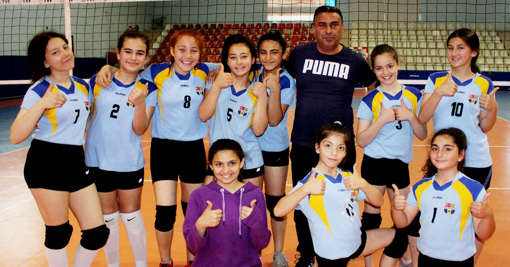 Yıldız kız voleybolda sıra çeyrek finalde