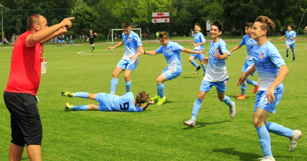 Golü attılar, Orhan Filiz’e koştular!