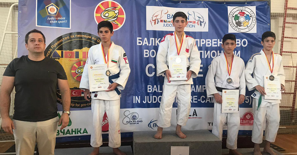 Sarıkaya ve Çakır altını kaptı!