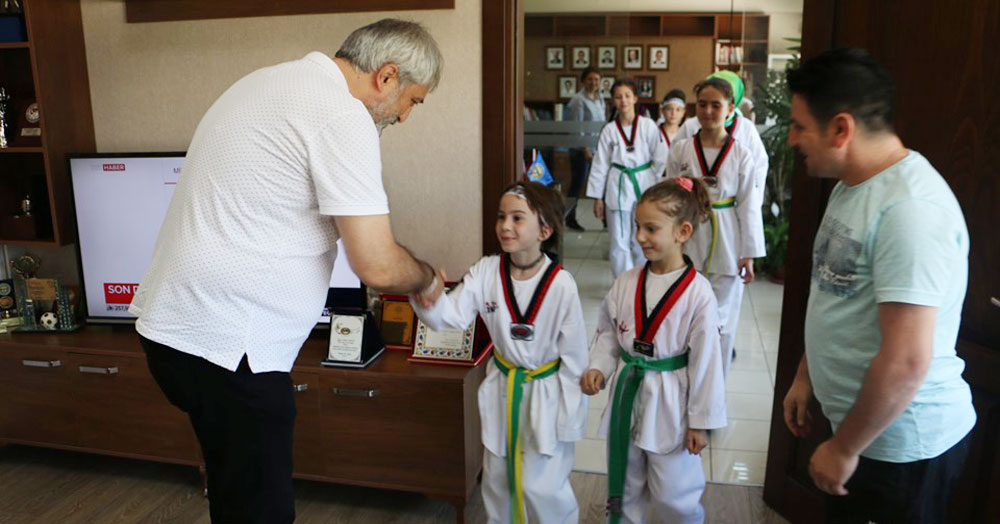 Murat Aydın’a ziyaretler devam ediyor