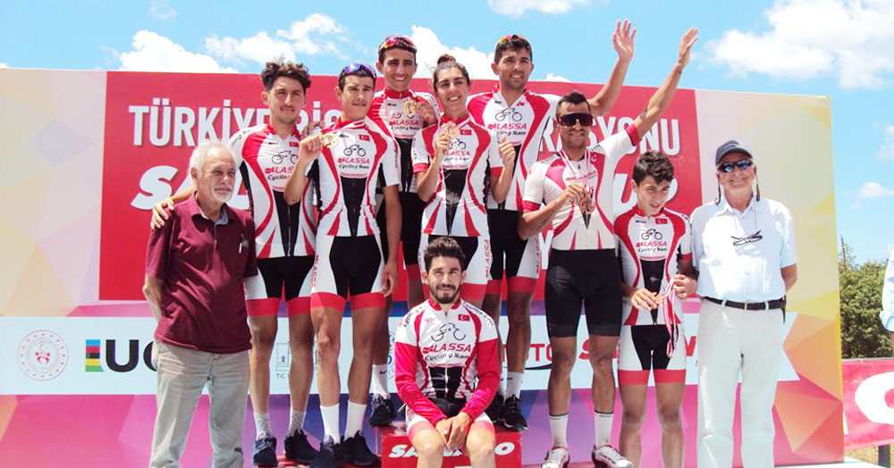 Brisa, Arnavutköy'den de geçti fırtınası!