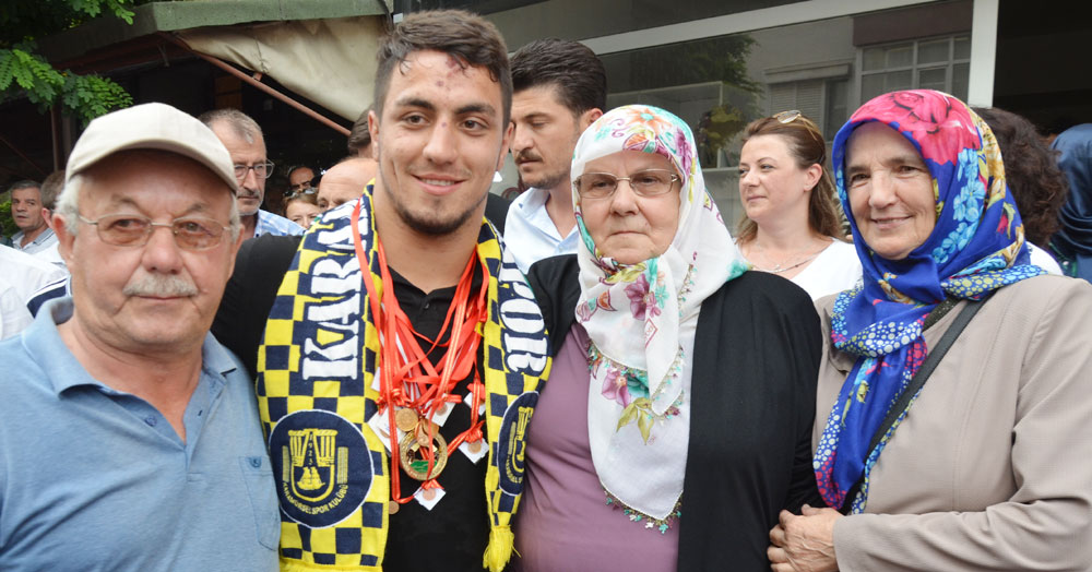 Karamürsel, ALTIN evladı ile gurur duyuyor!