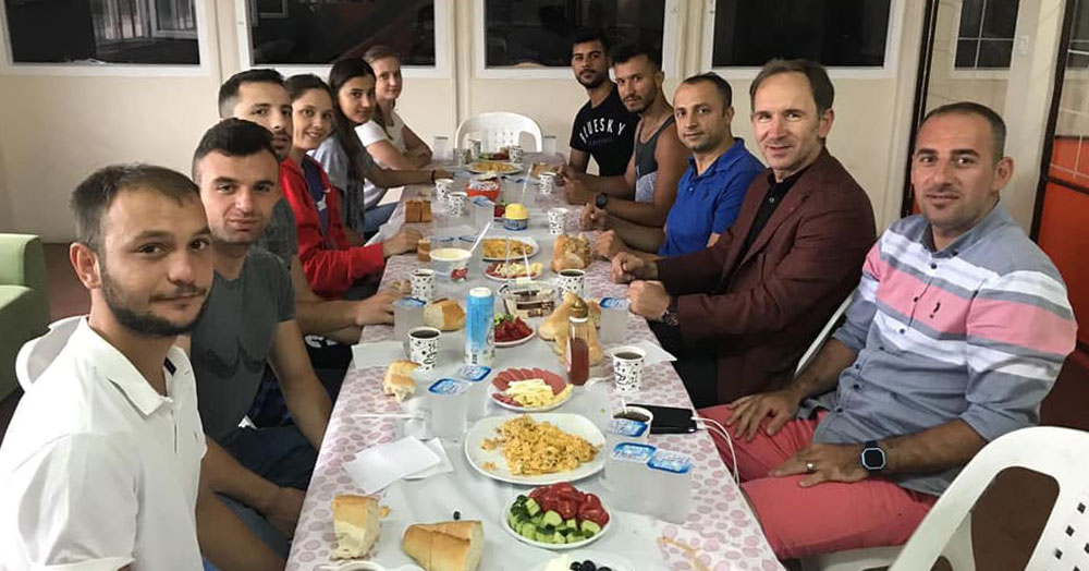 Kahvaltıda buluştular