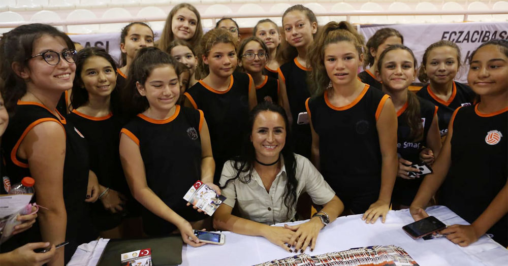 Voleybolun değerleri Kartepe'de kampüs açtı