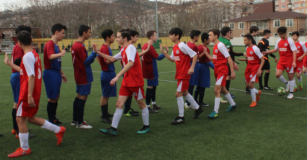 Çocuklar… Siz de olmasanız!