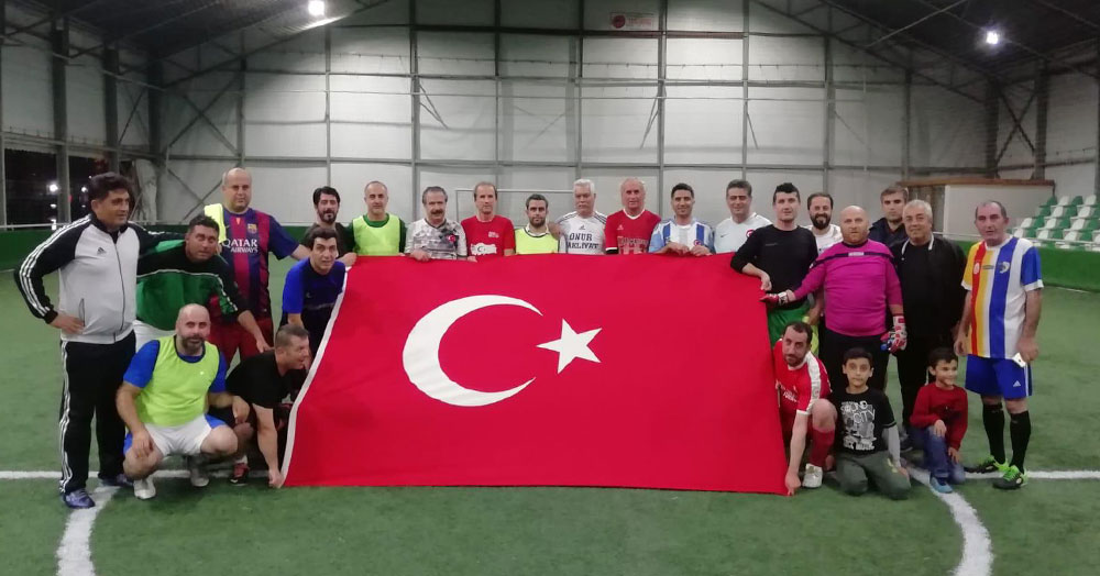 Metin Özkan ve arkadaşları Cumhuriyet Bayramı’nı kutladı