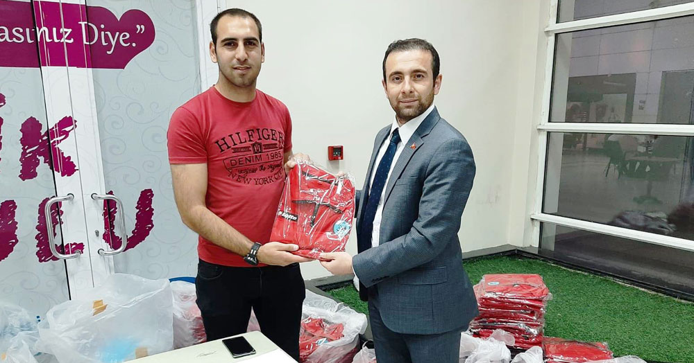 Hakemler Derneği’nden kışlık malzeme desteği 