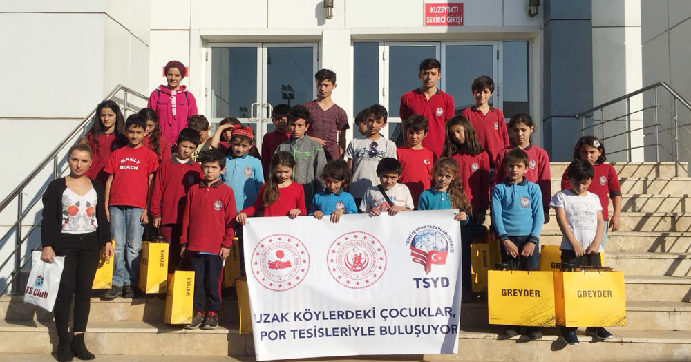 Çocukların yüzünü TSYD güldürdü