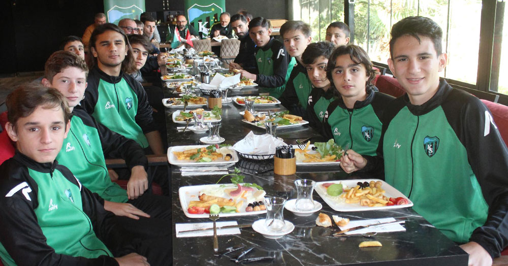 Helali hoş lafı boş olsun!