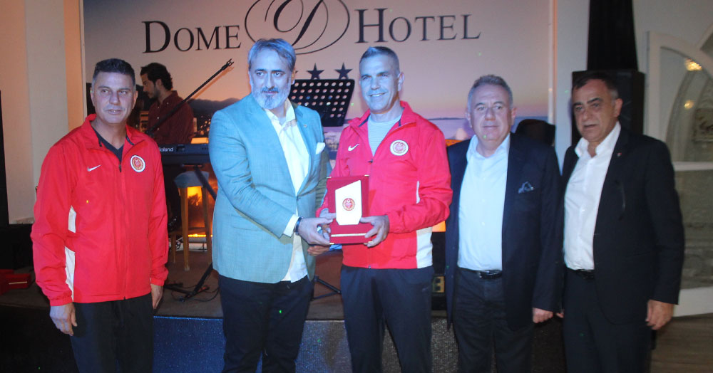 Yavru vatandan sıcak ev sahipliği