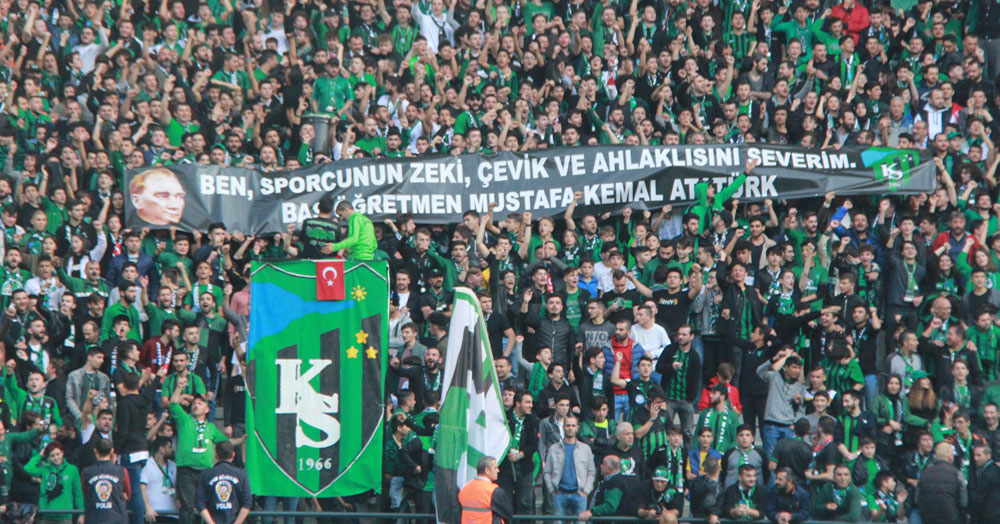 Başöğretmen ATATÜRK!