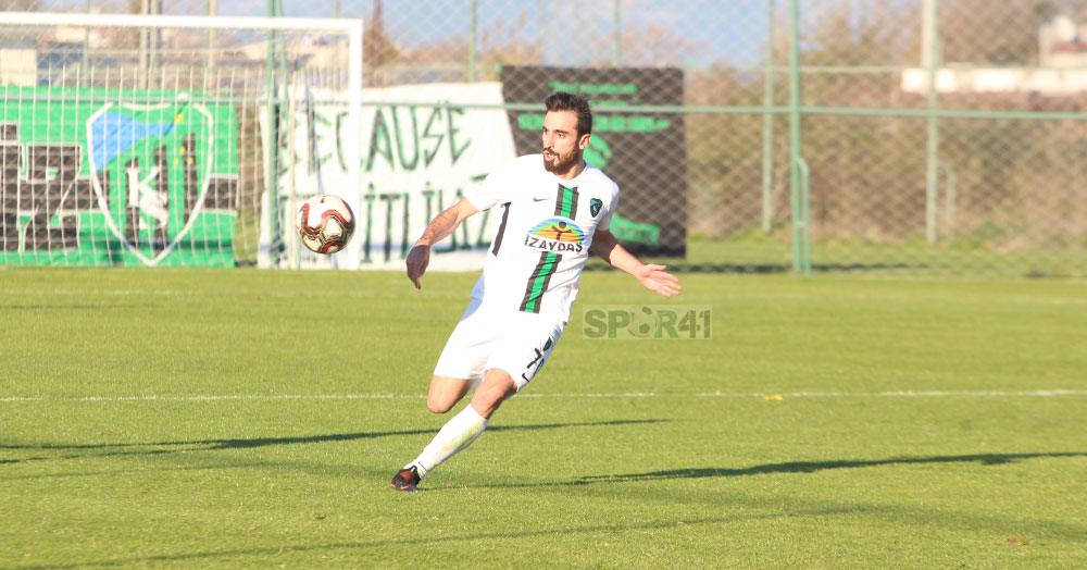 Forma aslanın ağzında!