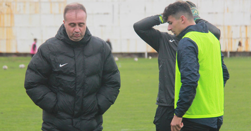 Gökdeniz çift kale maçta yedek kadroda yer aldı