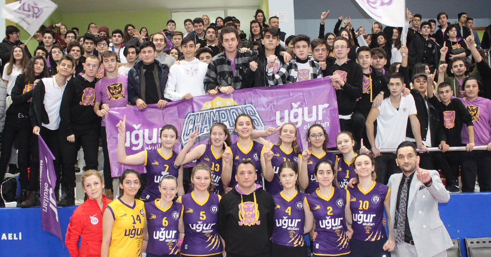 Başiskele Uğur Koleji zirvede bitirdi! “1-2”