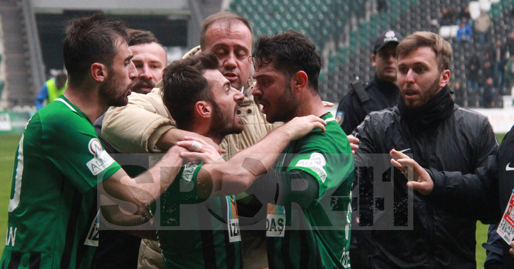 İlk yarı sonunda gerildik