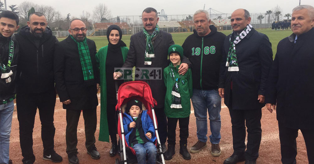 Tahir Büyükakın: Çıkarken borçsuz çıkalım