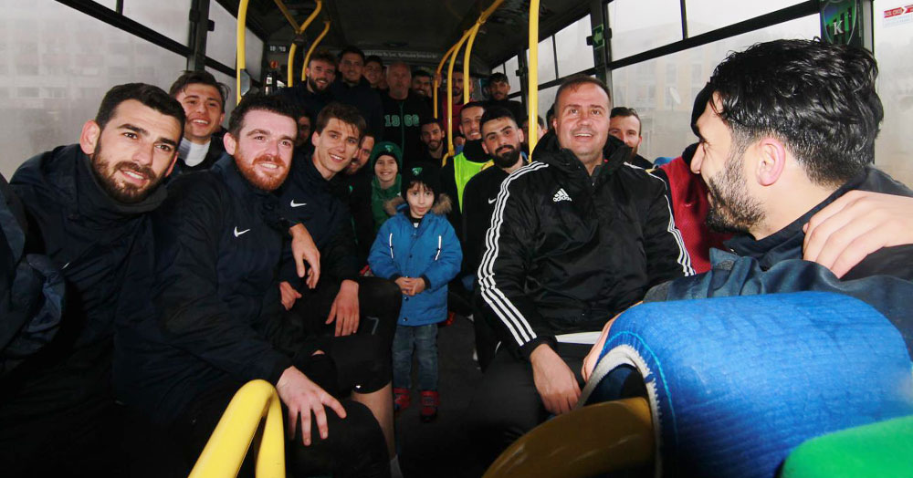 Şampiyonluğu bu minibüs ile kutlayalım!