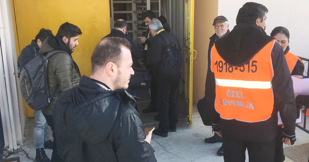 BASINA EZİYET ÇEKTİRDİLER, ÇOK AYIP ETTİLER!