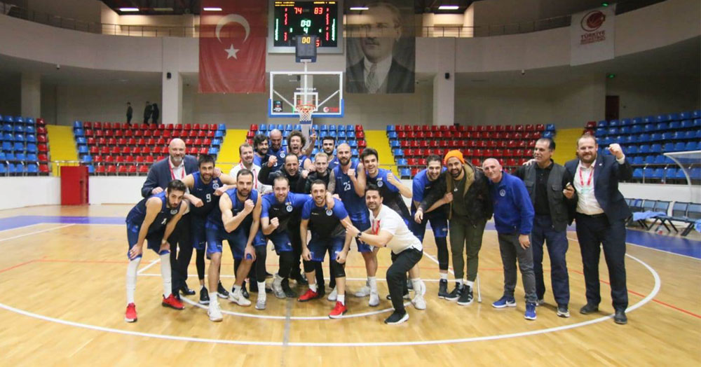 Devler İstanbul’dan galibiyetle döndü! “74-83”