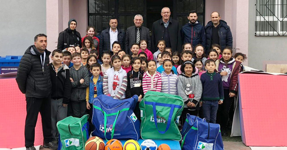 Hakkaniyeli çocukların yüzü güldü