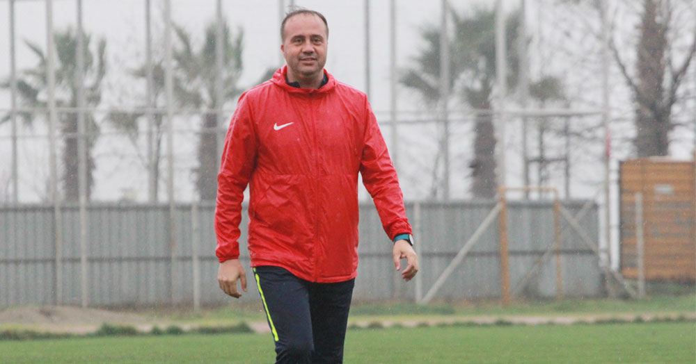 Selahaddin Dinçel: Rakip de sahaya 11 kişi çıkacak, biz de…