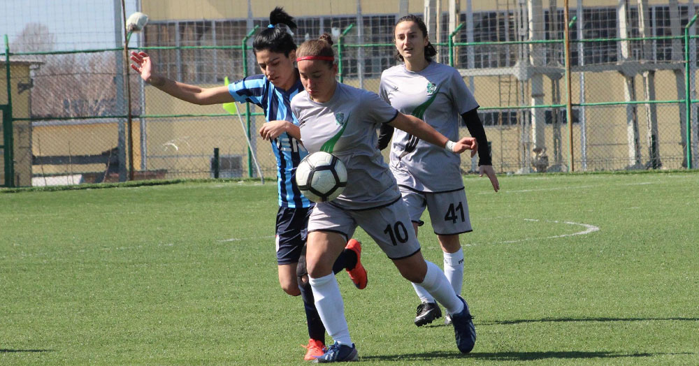 Kadın futbolcuların Hakkari maçı ertelendi