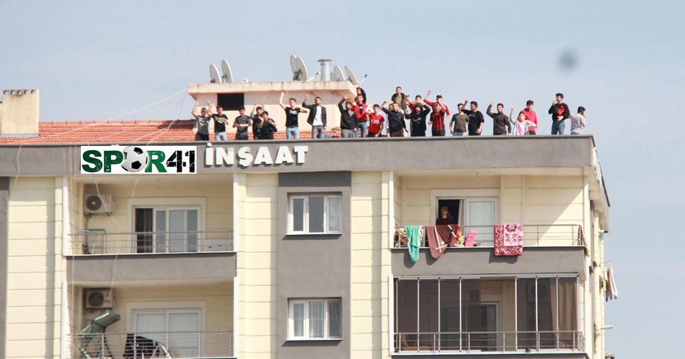 Çatıdan desteklediler!