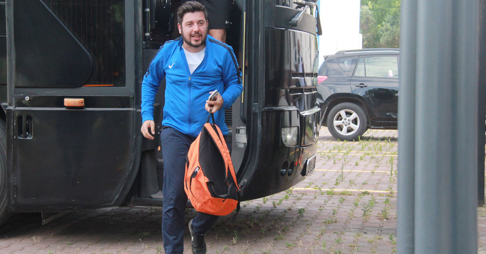 Gölcükspor, tepeden indi!