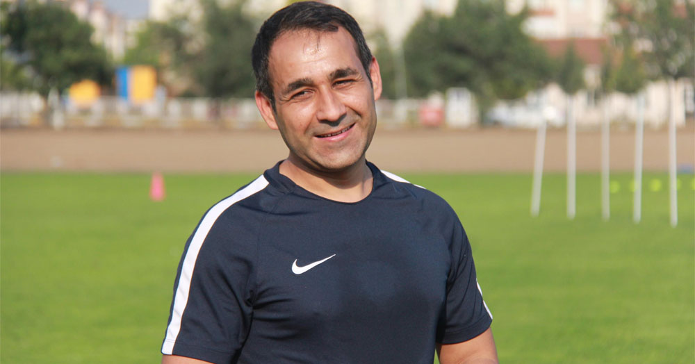 Şeref Aslan, Belediye Derincespor ile anlaştı