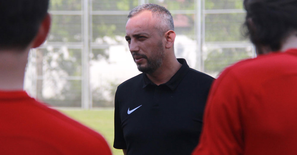 Gölcükspor’da işler karıştı! Futbolculardan boykot!