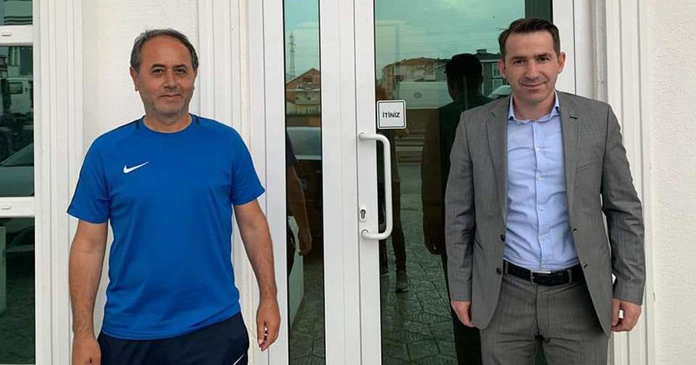 Hasan Alemdar eski sporcusu ile gurur duyuyor