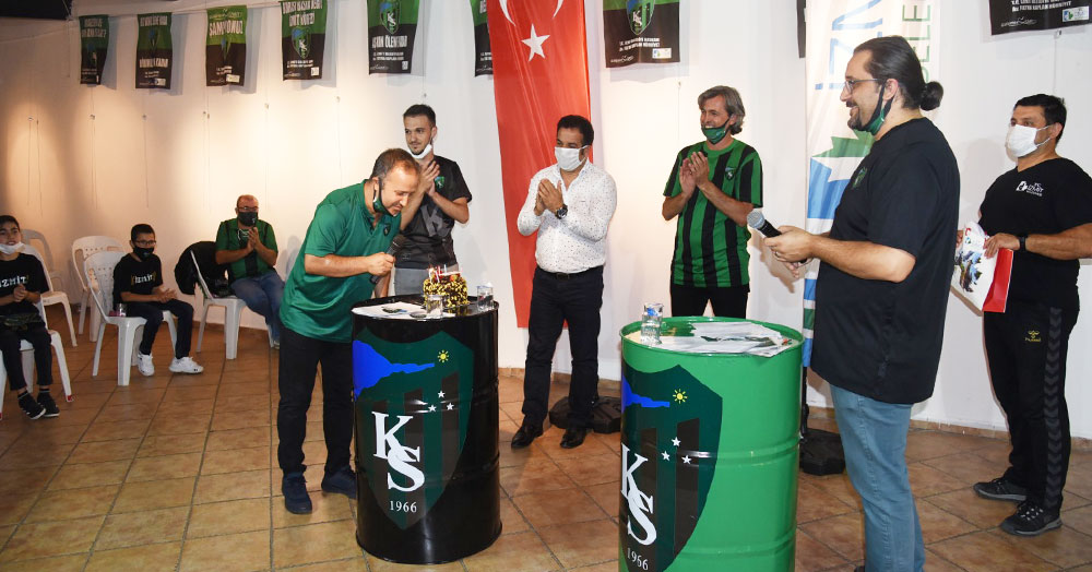 Mehmet Açık’a doğum günü sürprizi