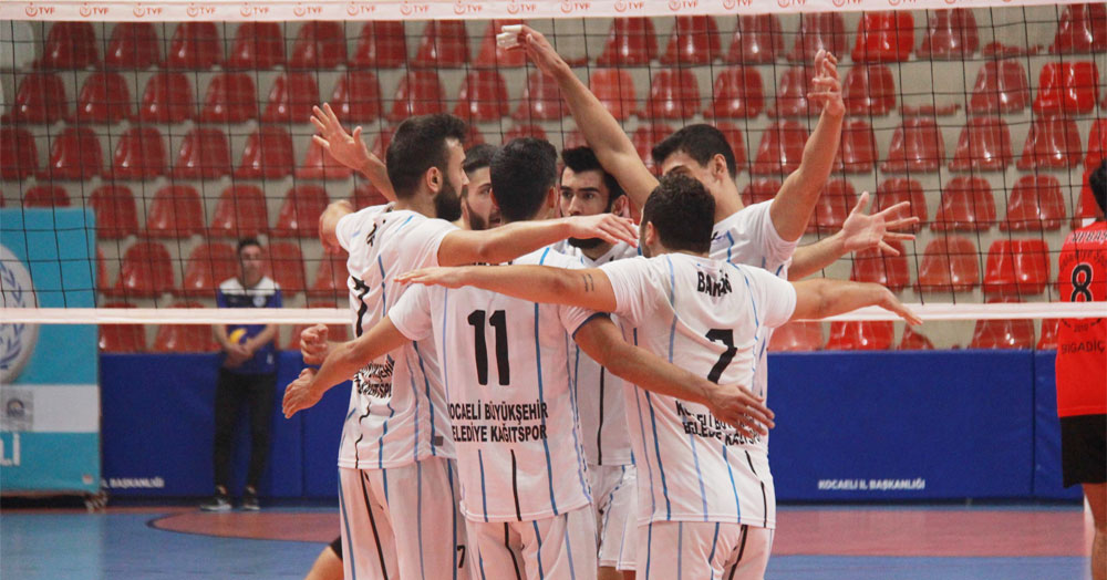 Voleybolcular Bigadiç maçı ile başlıyor