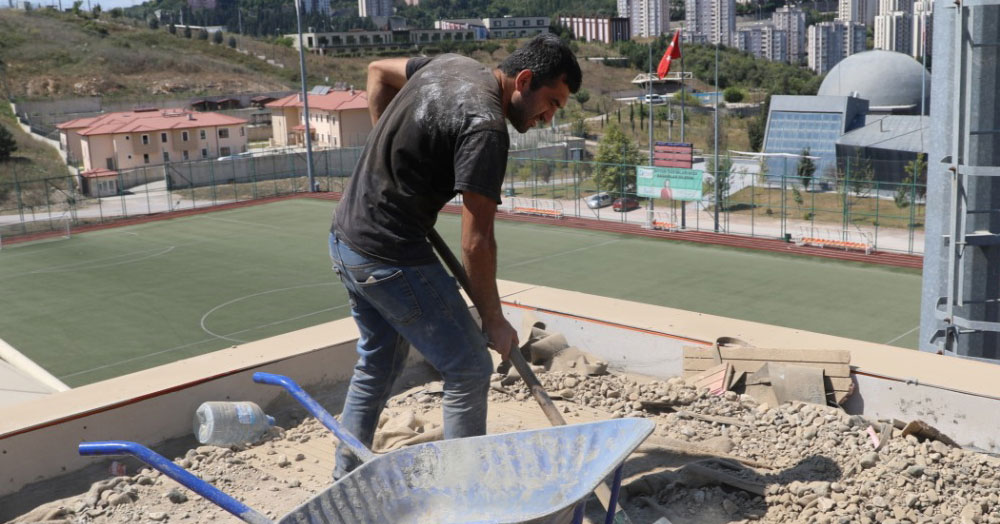Cephanelik Spor Tesisleri’nde bakım sürüyor
