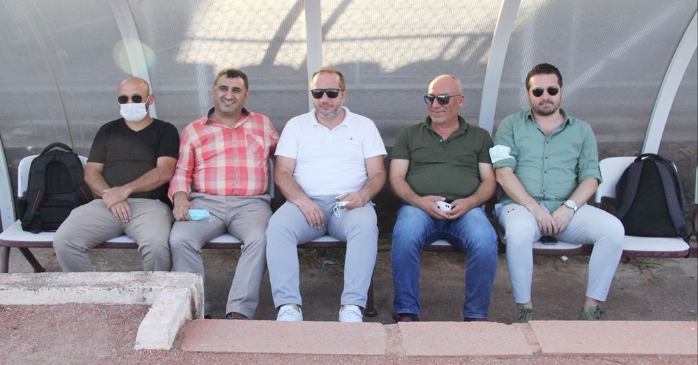 5 yönetici takip etti