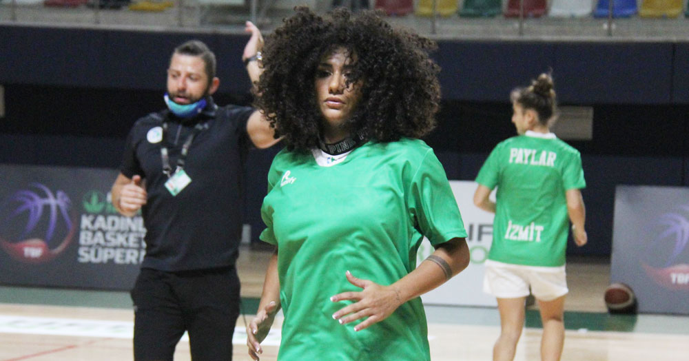 İzmit Belediyespor 3’te 3 için Samsun’da!