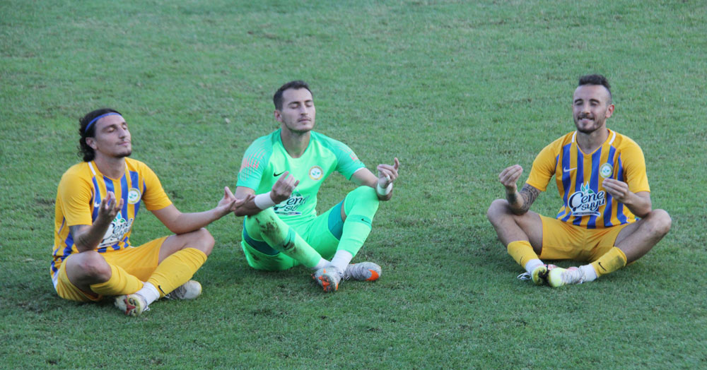 Belediye Derincespor, Alemdağ'ı rahat aştı 