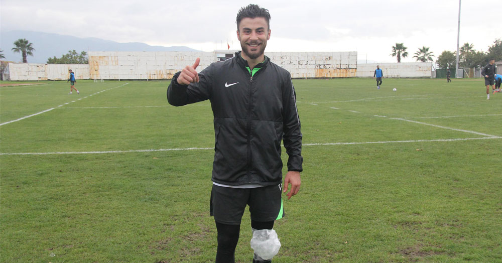 Onur Öztonga 32 gün sonra sahalara döndü!