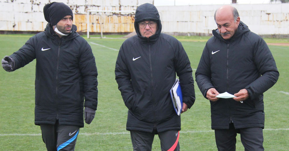 Akçay: Alt yapıdaki antrenörlerimizi kutluyorum