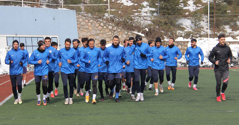 Derince, Hopa’yı bekliyor