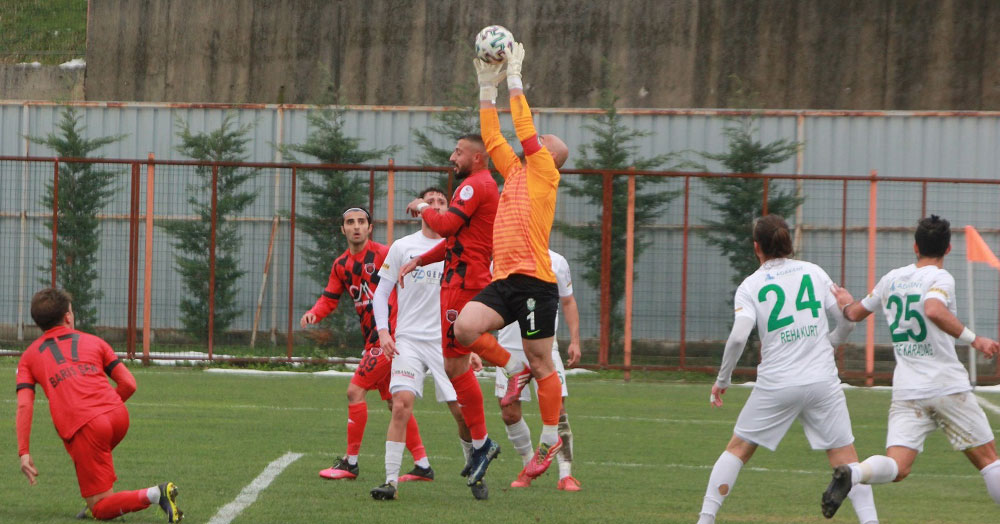 Gölcükspor yoğun bakımdan çıkmak zorunda!
