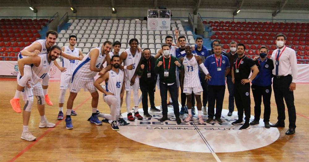 Kağıtspor'un zirve inadı sürüyor! “89-74”