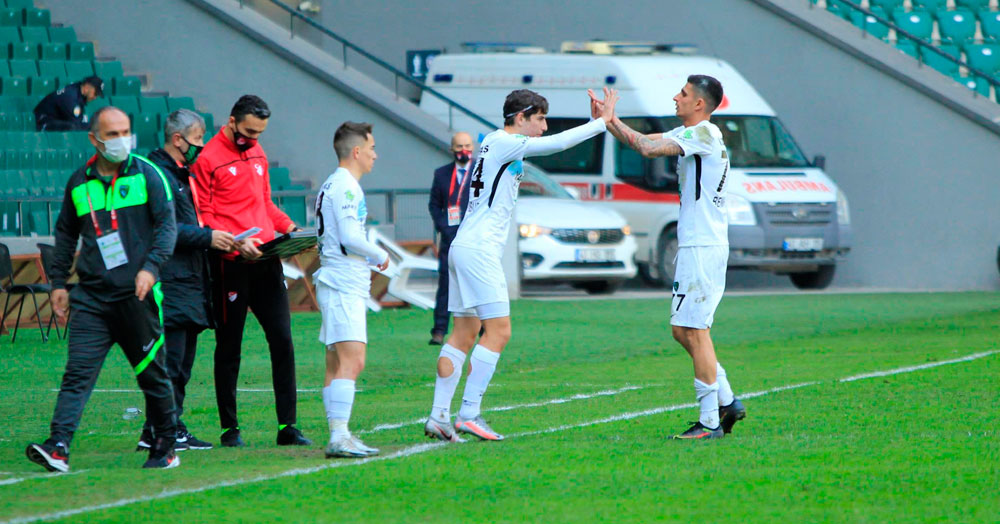 Benhur Keser: Kendimi de eleştiriyorum