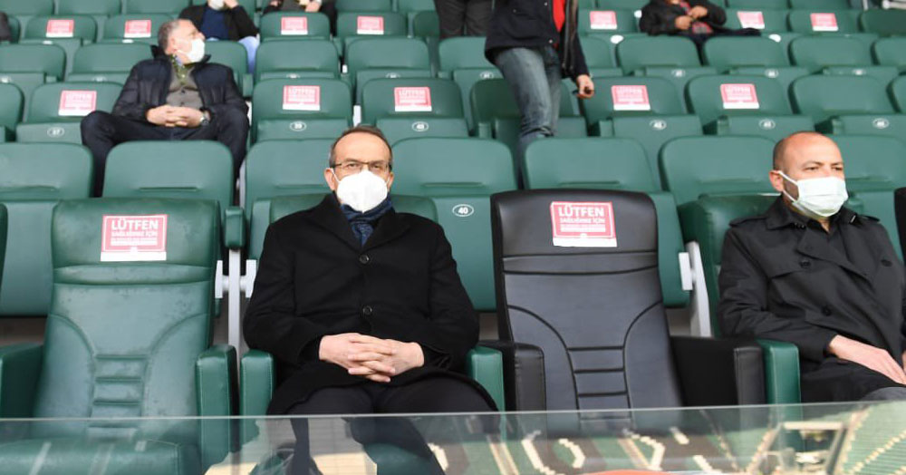 Vali Seddar Yavuz Kocaelispor’a inanıyor!