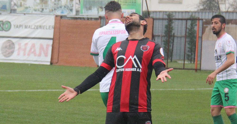 Bilal Yener, isyan etti, karakter koydu, çok büyük oynadı!